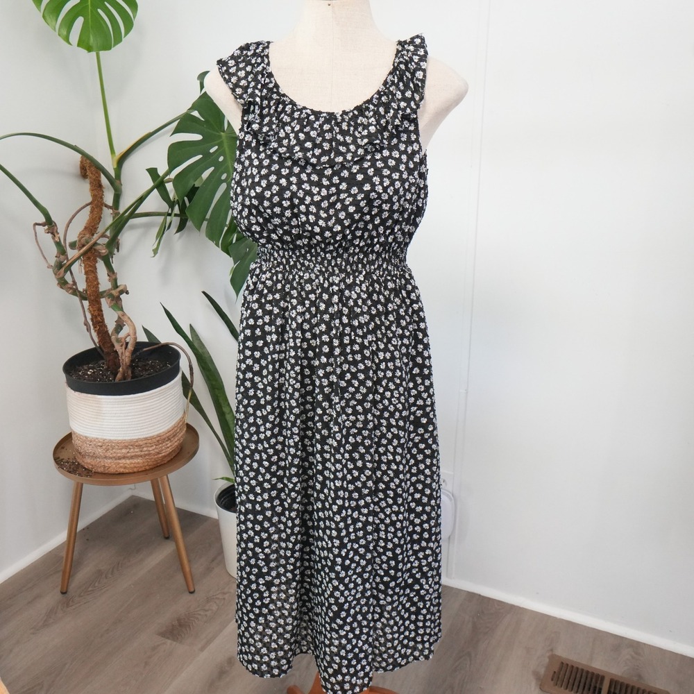 Madewell Midi Dress‎ Womens S Black White Daisy Floral Smocked Ruffle Clip Dot